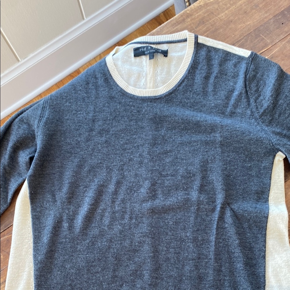 Rag And Bone Gray and Cream Women’s Lightweight Sweater